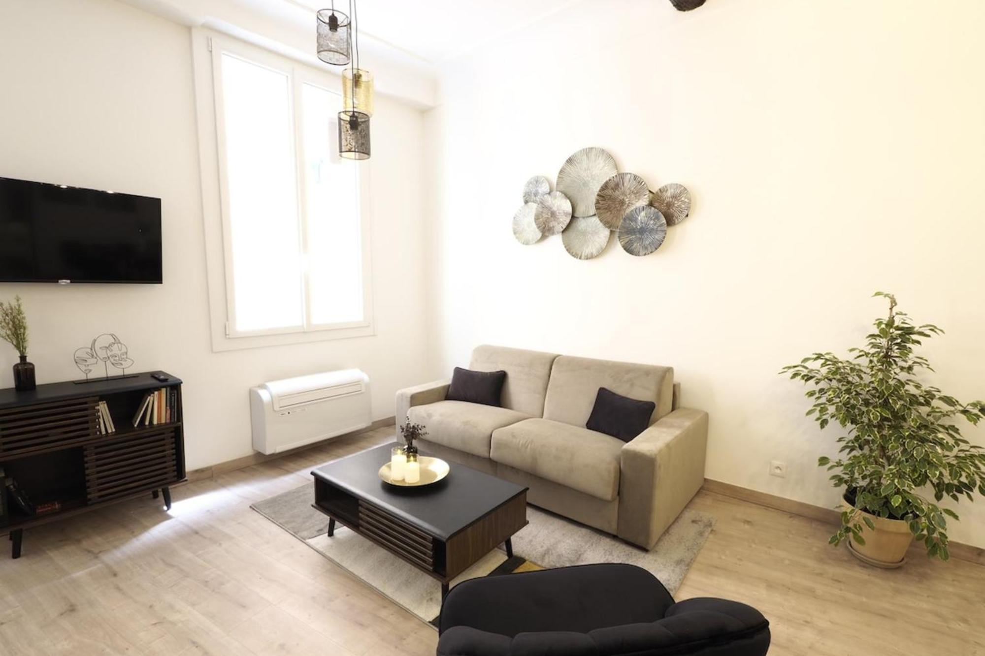06r - Modern - Vieux Nizza
